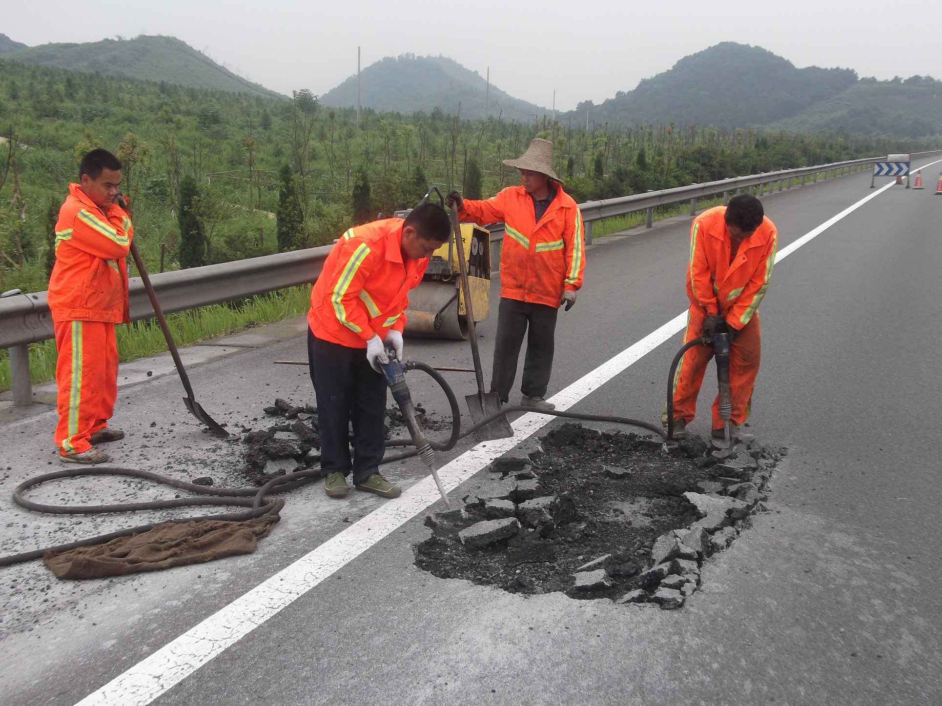 長(zhǎng)沙道路養(yǎng)護(hù)